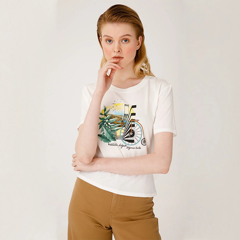 Biggdesign Nature Boğazda Bisiklet Kadın T-shirt